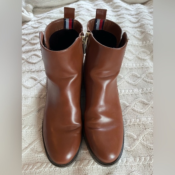 Tommy Hilfiger Brown Zip Up Boots Women’s Size 8 - Picture 13 of 13
